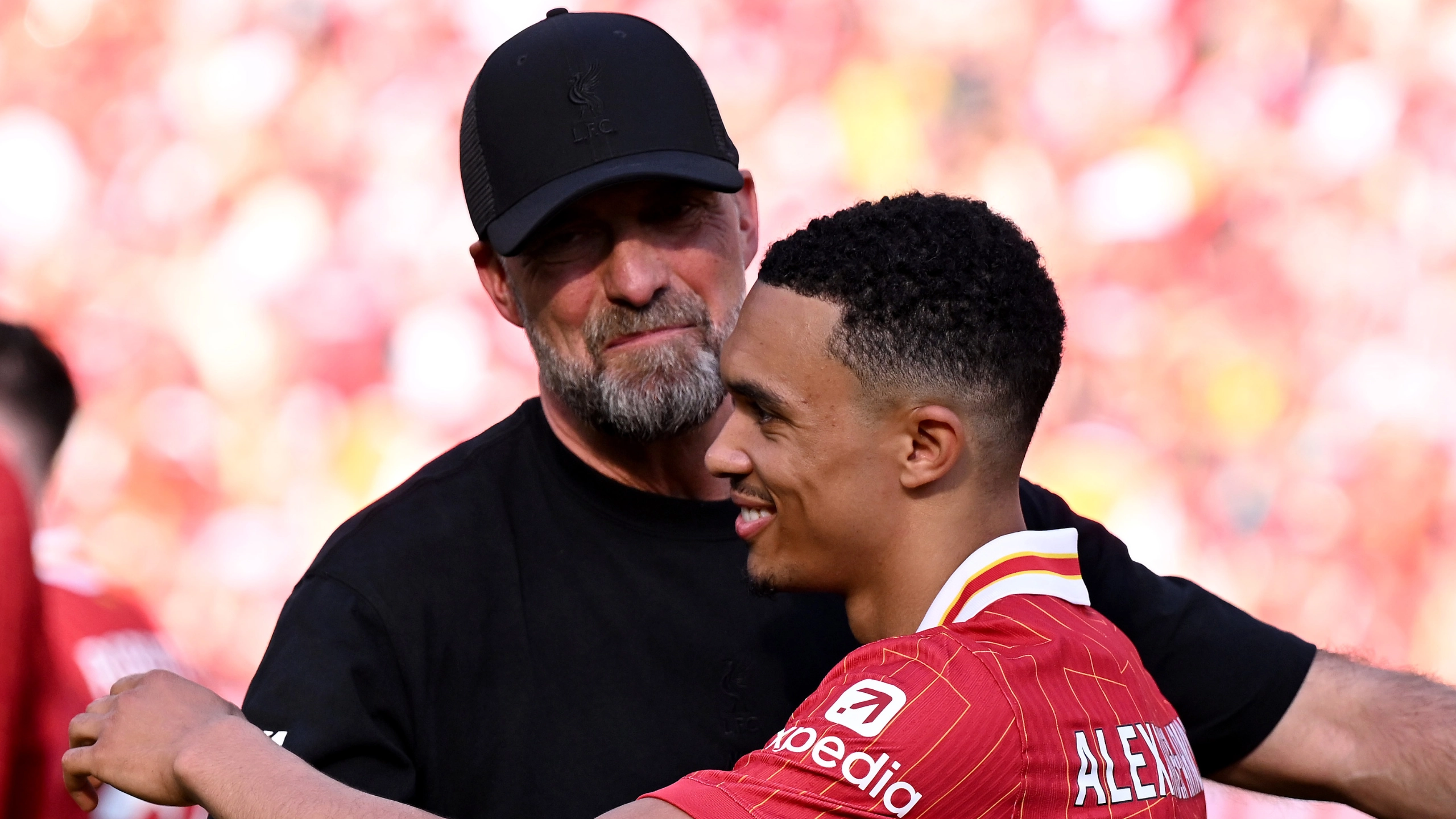 Jurgen Klopp has already ‘made his feelings clear’ on Trent Alexander-Arnold joining Real Madrid as ‘warning’ sent