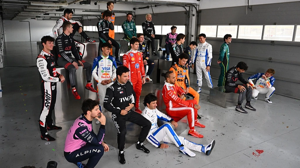 F1 official account is following all current drivers except one