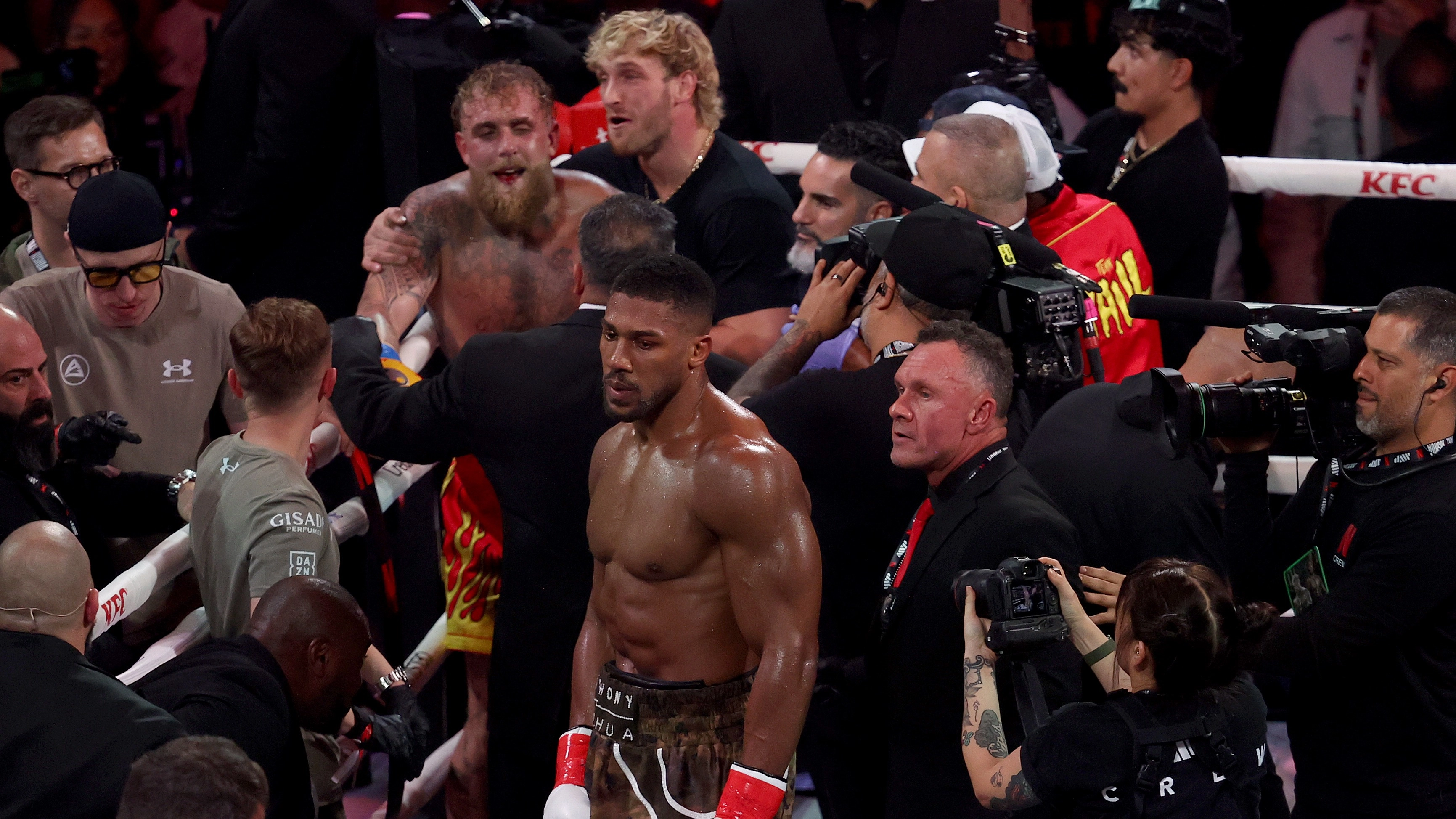 Anthony Joshua 'Had a Go' at Eddie Hearn Immediately After Jake Paul Win