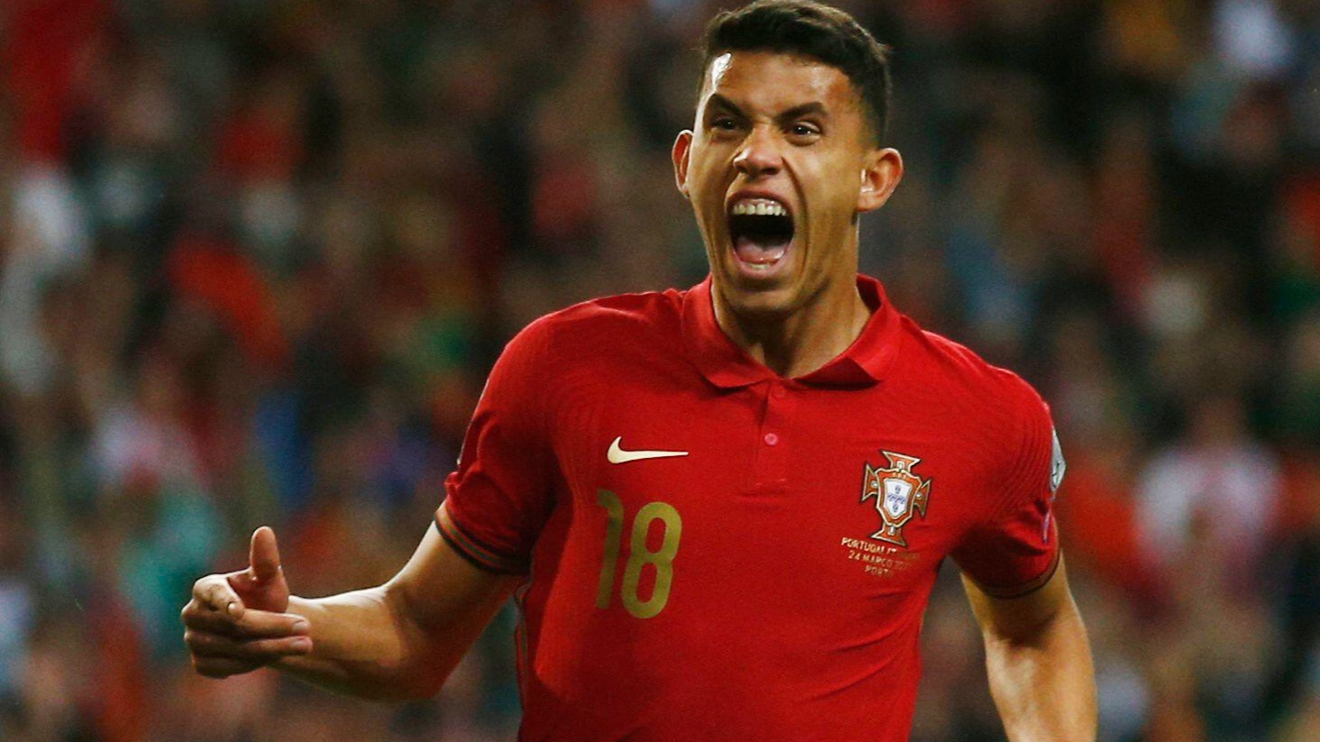 'Any Minute' - £30M Star Being Chased By Liverpool And Chelsea Believes He's About To Move To England