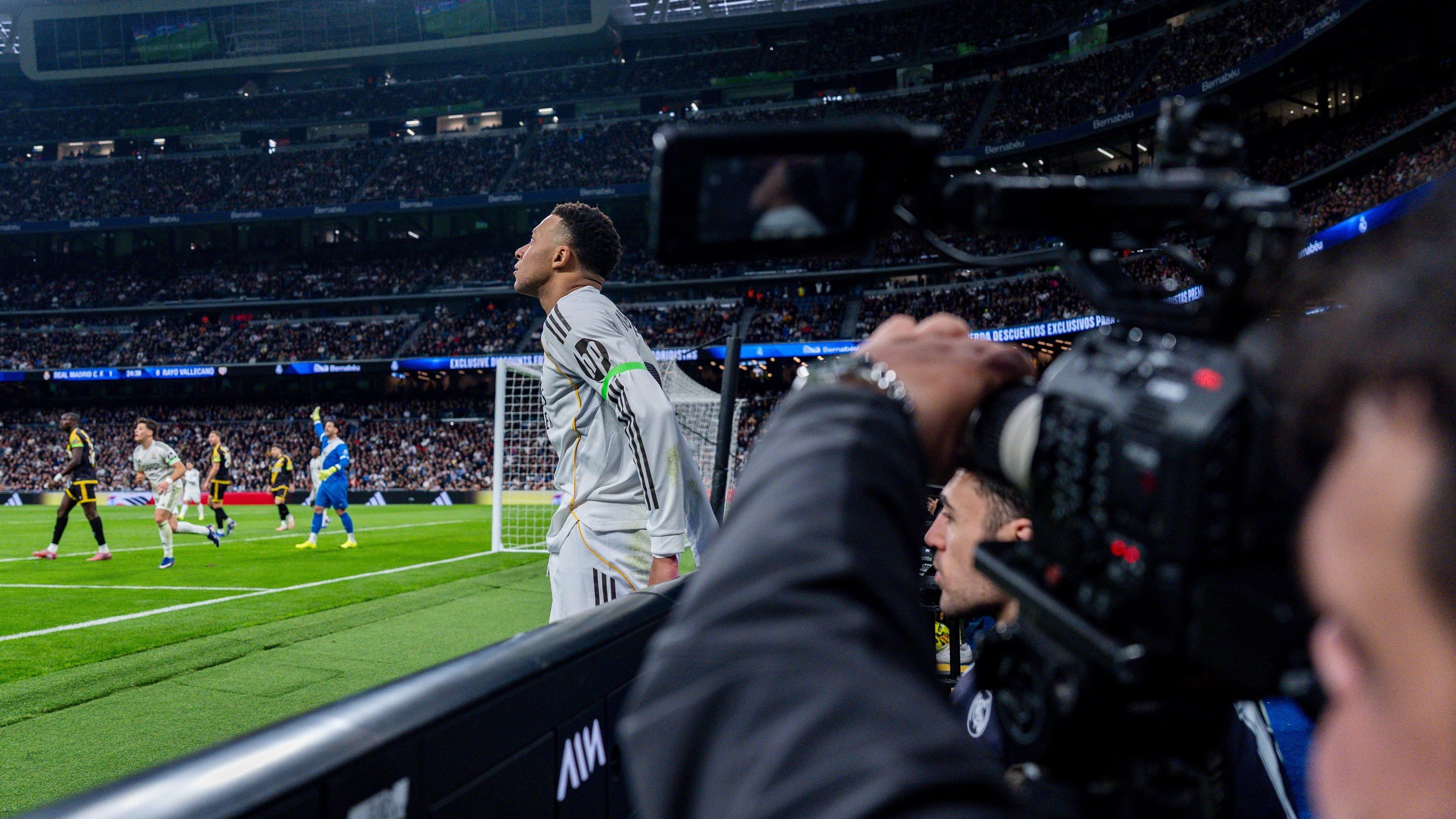 Theo Walcott predicts where Real Madrid would come in the Premier League