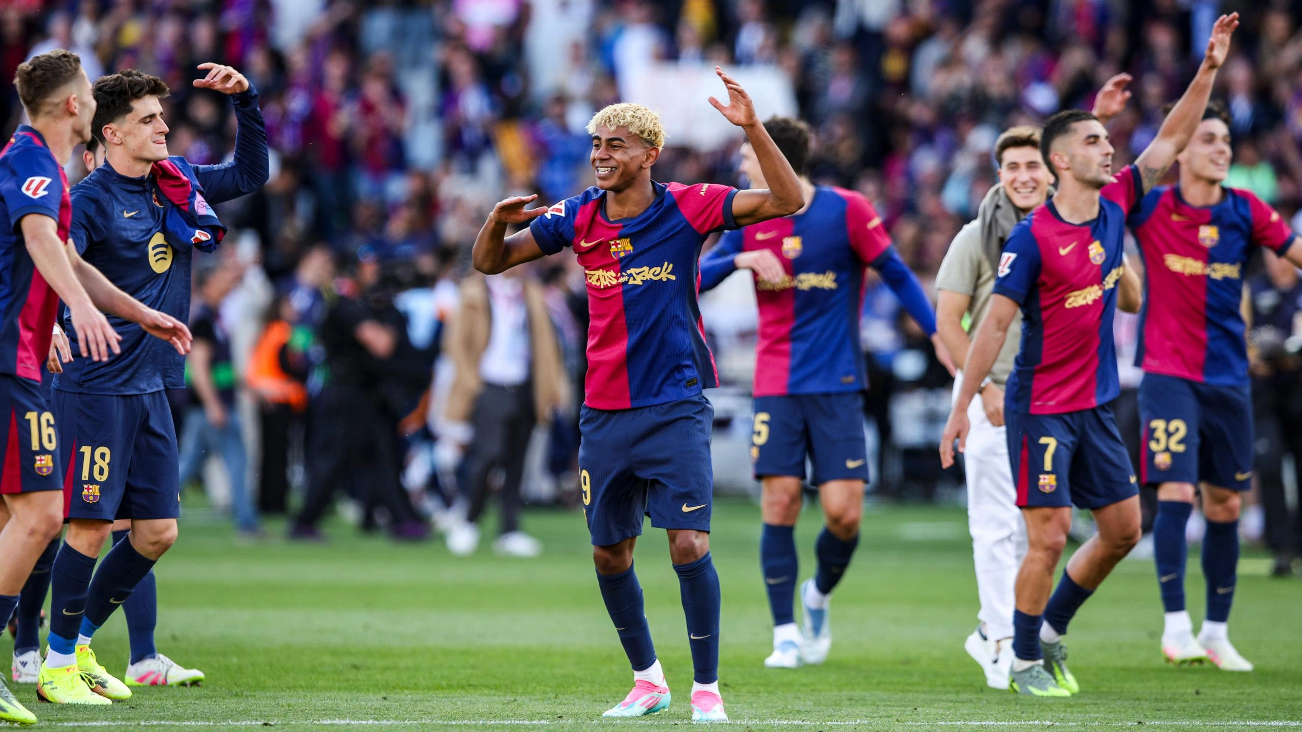 Lamine Yamal and Barcelona teammates set for staggering bonus if Real Madrid lose as contract clause revealed