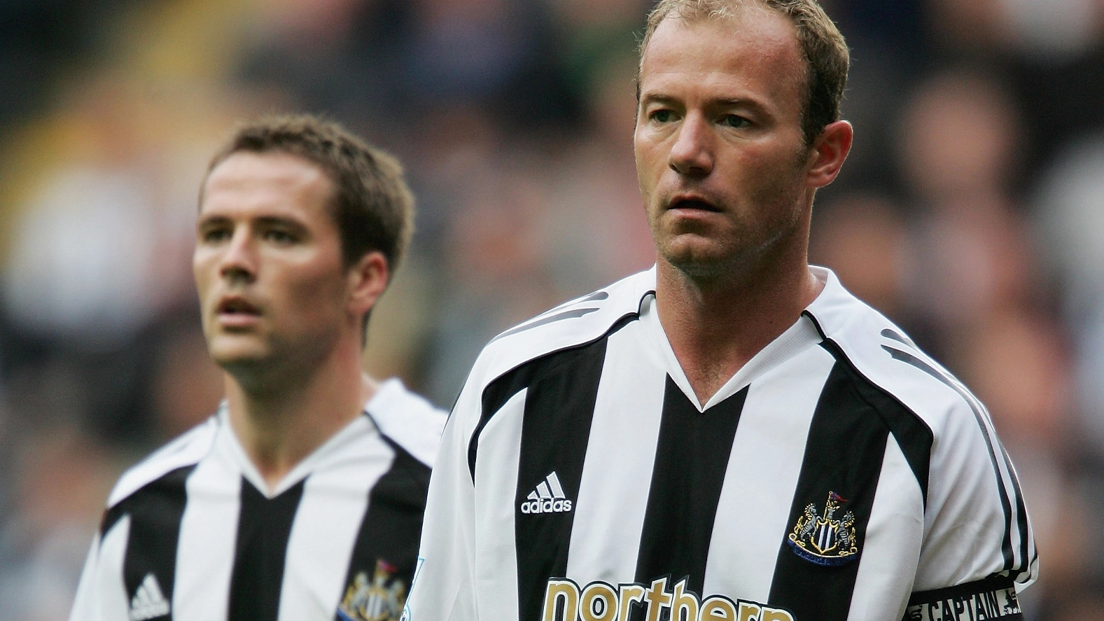 Michael Owen called out Alan Shearer for being 'inches away' from leaving Newcastle amid Alexander Isak criticism