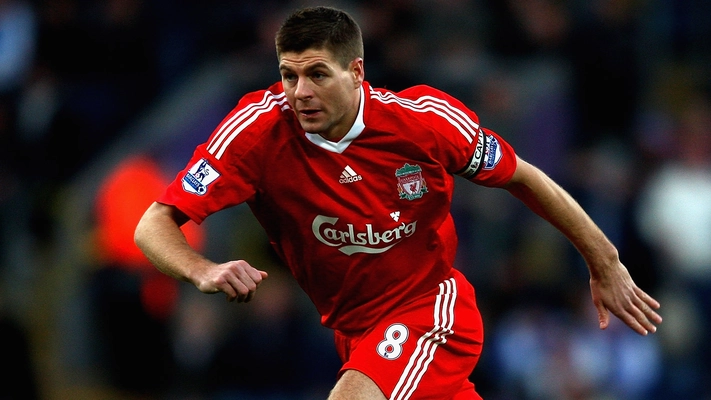 Steven Gerrard didn't stutter when naming the two current Premier League midfielders he'd have loved to play with