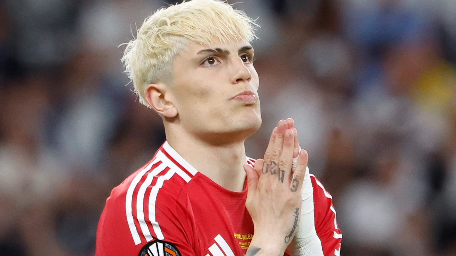 Alejandro Garnacho sends message to Man United about his future with damning statement