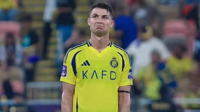 Al Nassr fans completely turn on 'crybaby' Cristiano Ronaldo after spotting what he did during Al Ittihad defeat
