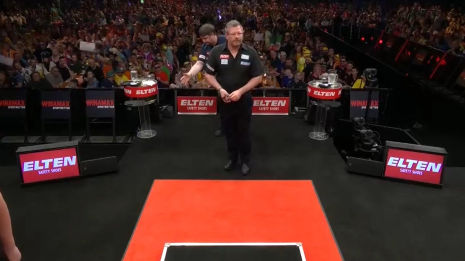 James Wade slammed for another disrespectful act after 'disgusting' Luke Humphries incident