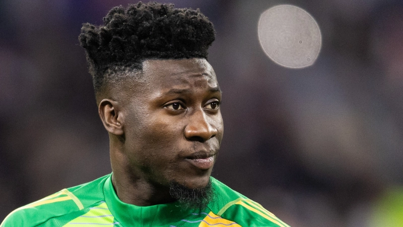 Man Utd 'want £60m player to replace Andre Onana' after nightmare Lyon performance as transfer talks opened