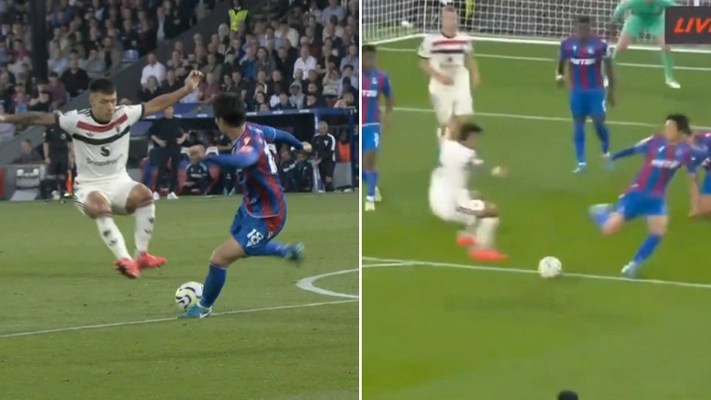Fans all make the same point after seeing what Lisandro Martinez did during Crystal Palace vs Man Utd