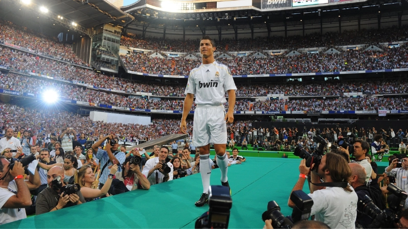 What happened to the seven players Real Madrid signed in the same summer as Cristiano Ronaldo
