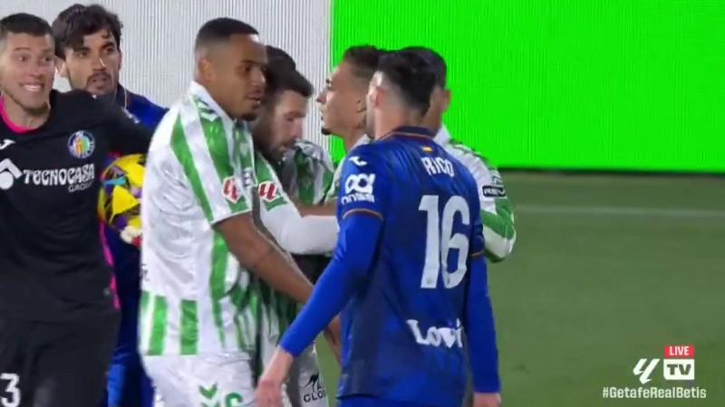 Antony produces insane assist before getting sent off but fans want it overturned immediately
