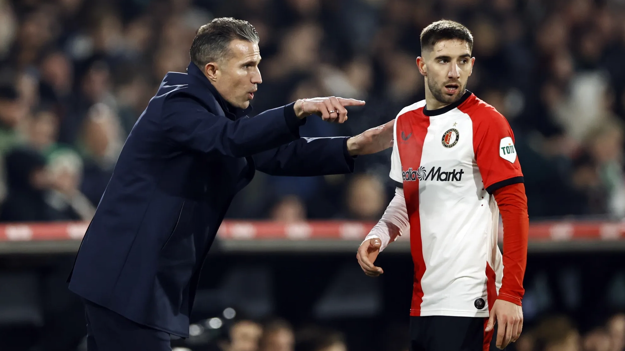 Dutch media have already made quick verdict on Robin van Persie after his first match in charge of Feyenoord