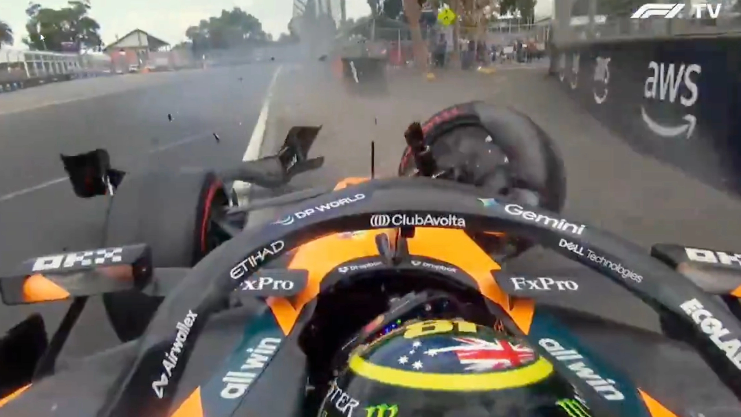 Lando Norris' immediate reaction to Oscar Piastri crashing before Australian GP