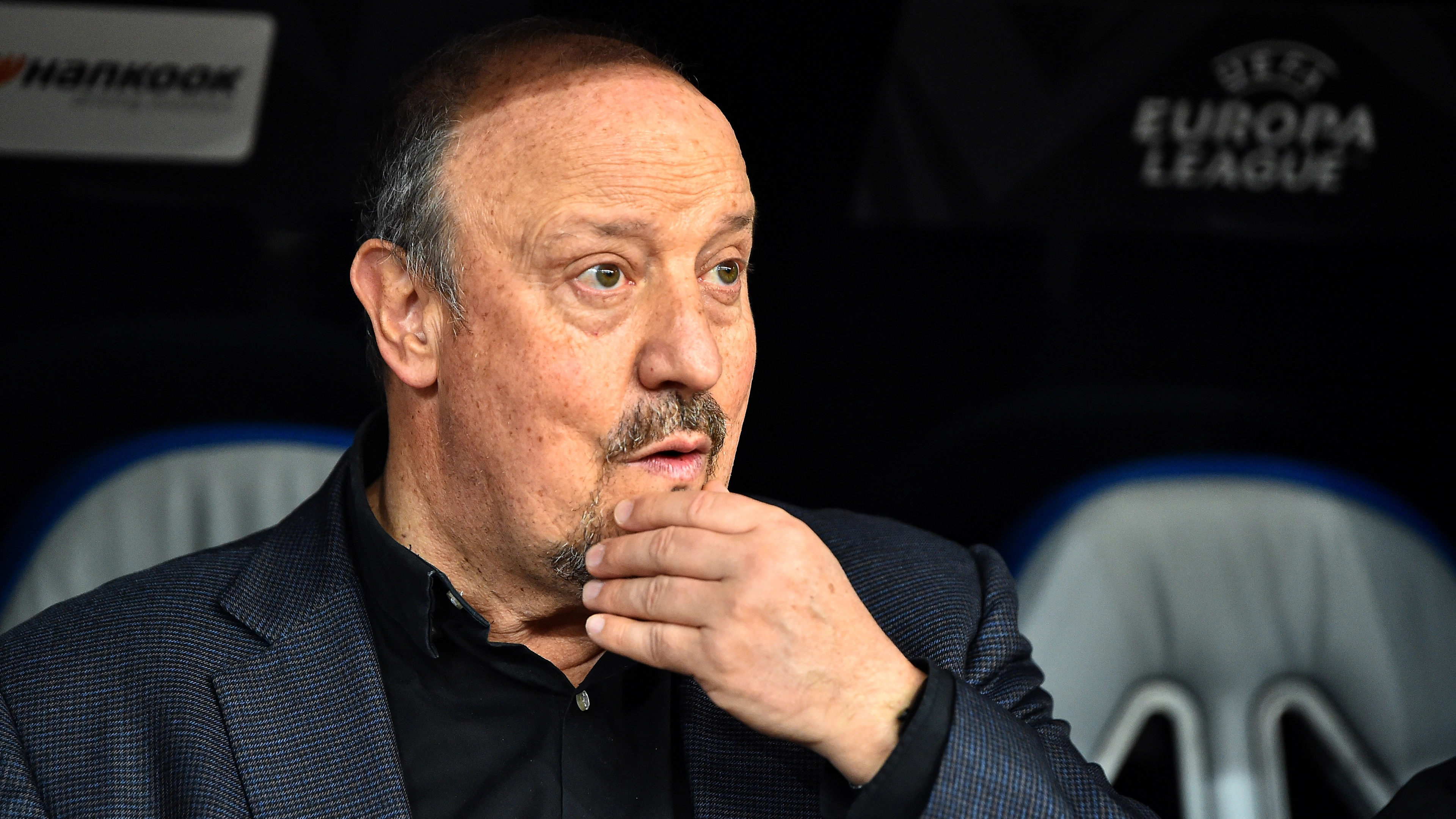 Rafa Benitez 'facing sack' after being handed record-breaking contract
