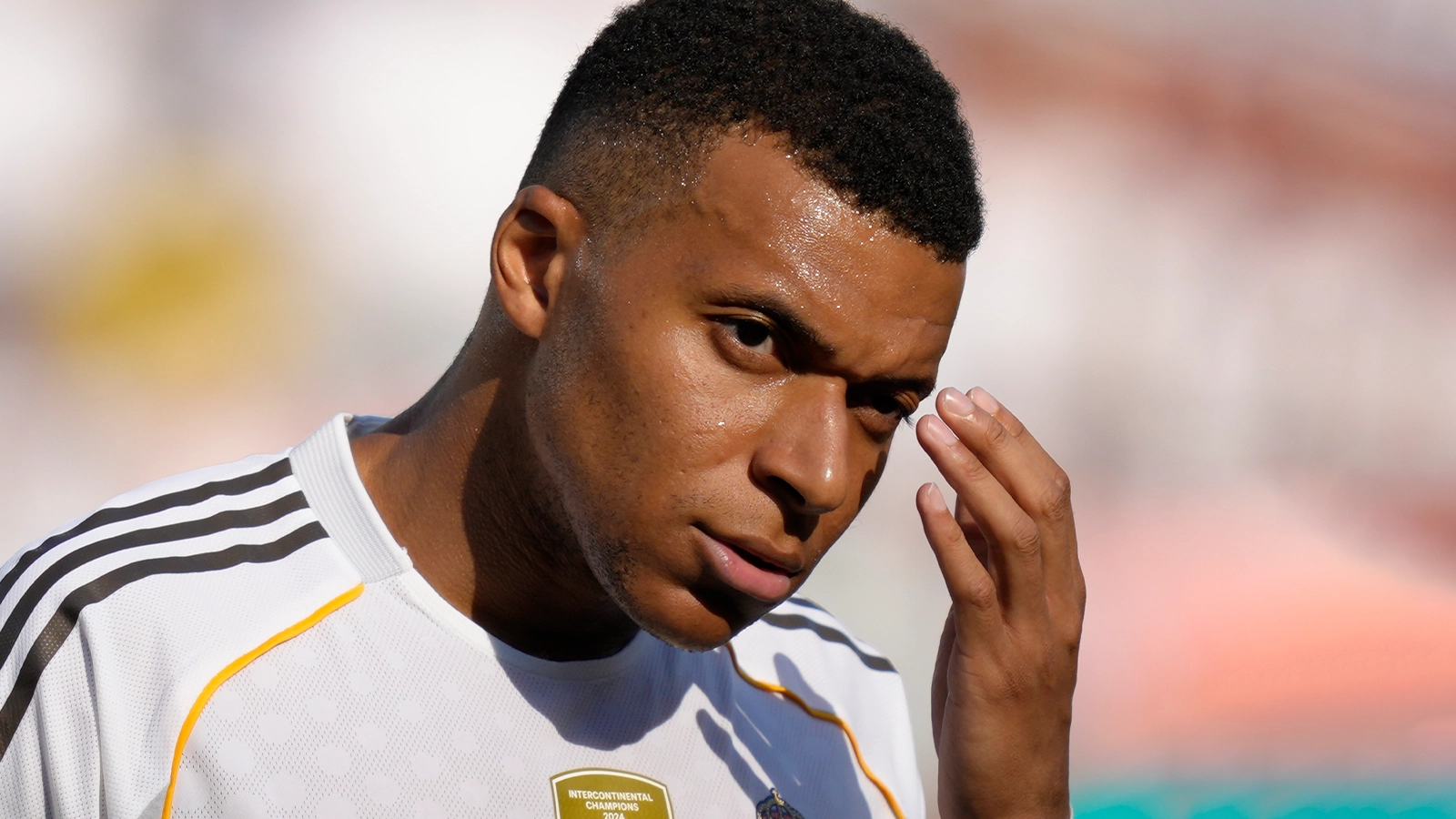 Real Madrid fans spot weird detail in Kylian Mbappe post and claim image has been 'photoshopped'