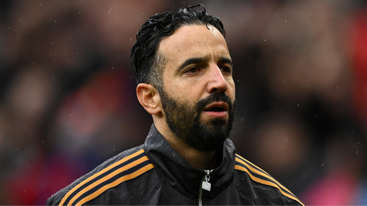 Two Man United Players 'Push to Leave' Amid Saudi Takeover Talk