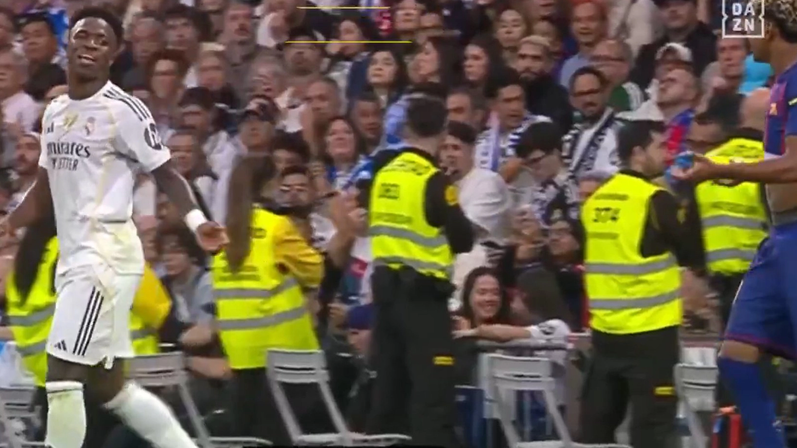 What Vinicius Jr said to Lamine Yamal before El Clasico altercation