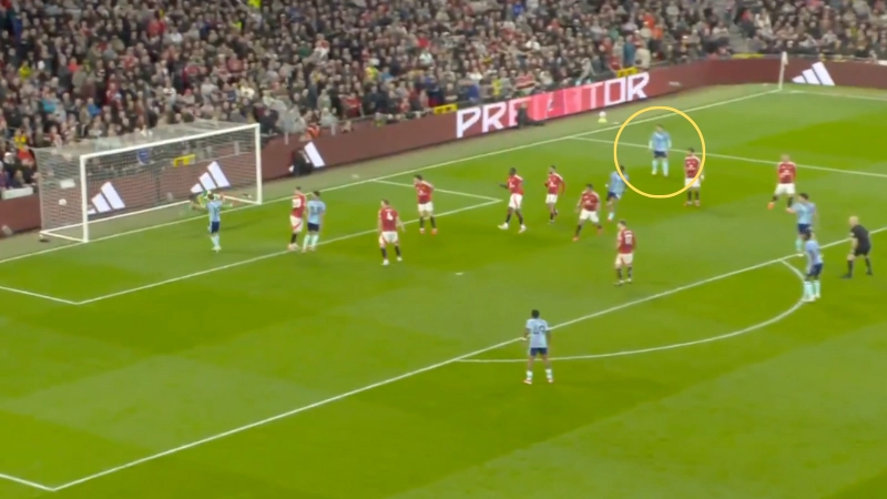 Arsenal fans spot what Gabriel Martinelli did after Declan Rice's equaliser vs Man Utd and it speaks volumes