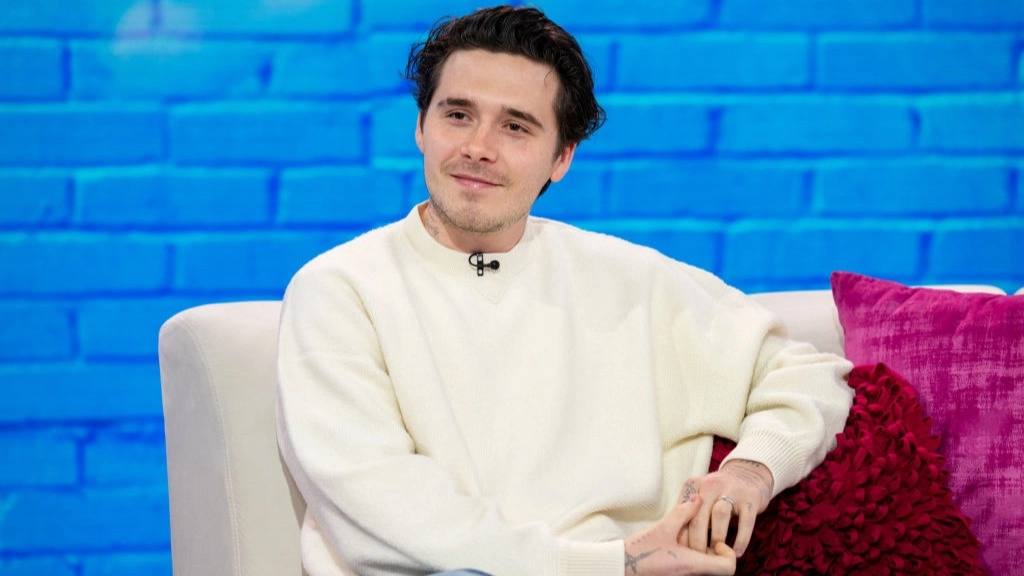 Brooklyn Beckham Wedding Guest Speaks Out on Victoria 'Inappropriate Dance' Claim