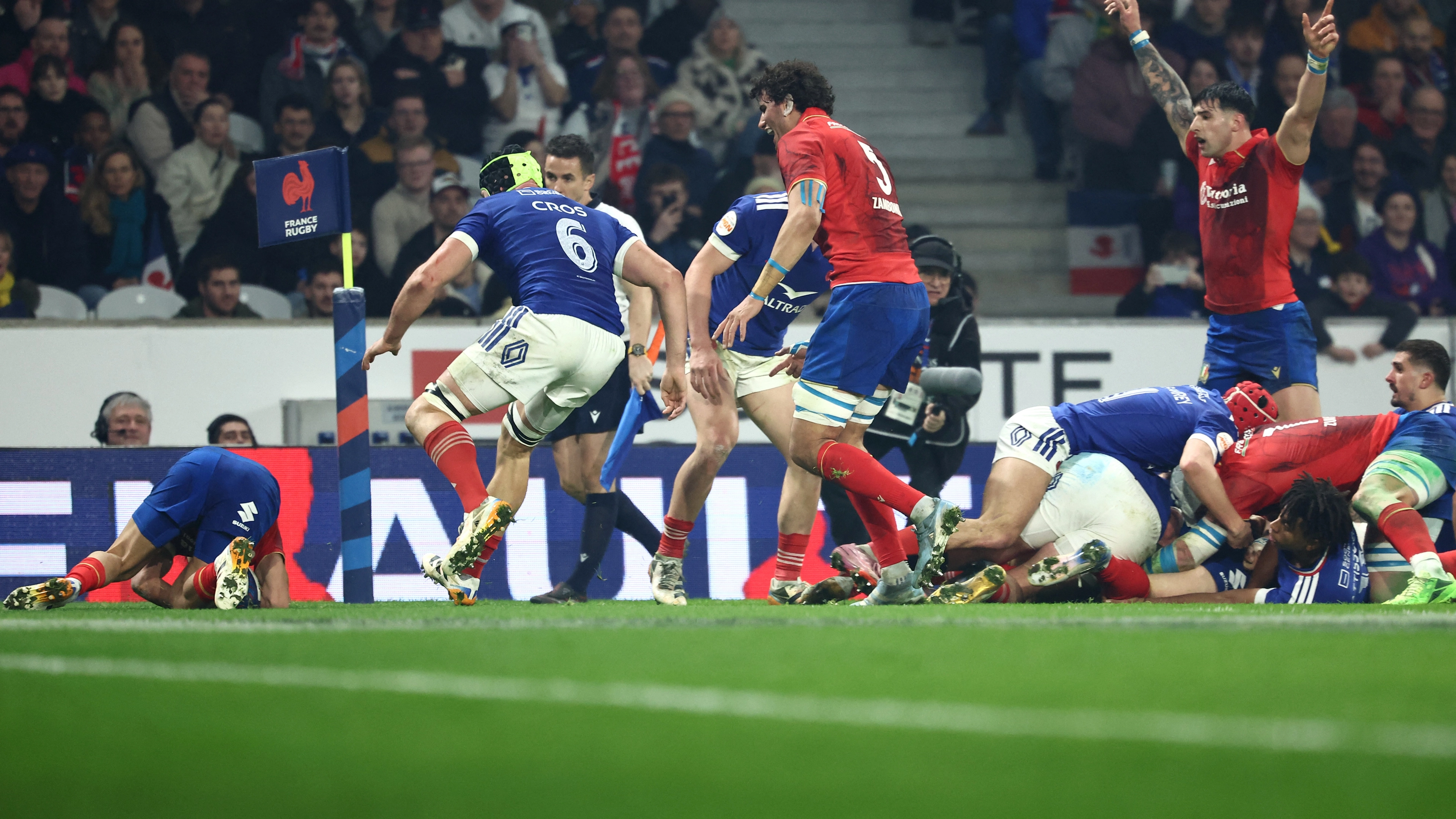 Italy star out of England clash and is set to miss rest of Six Nations