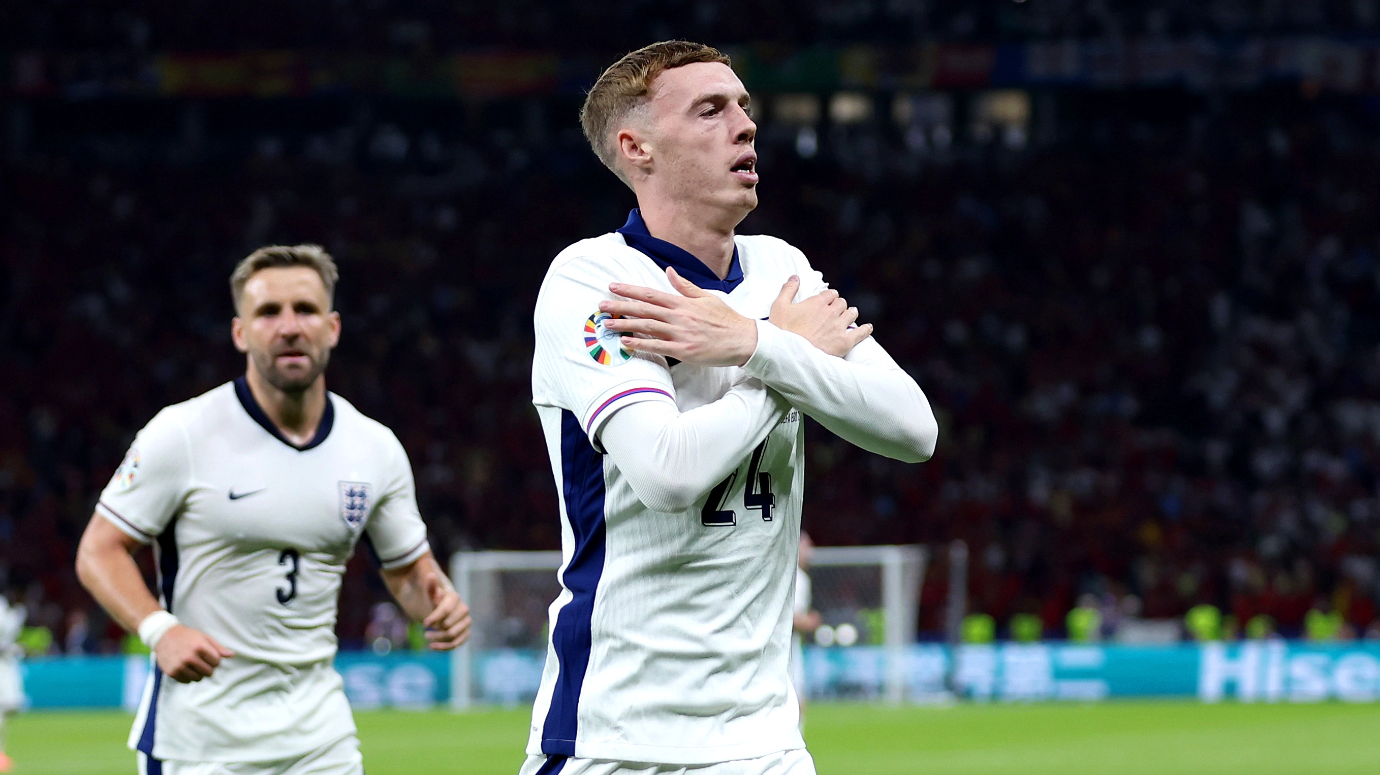 Cole Palmer praised for featuring two national flags on his boots every time he plays for England
