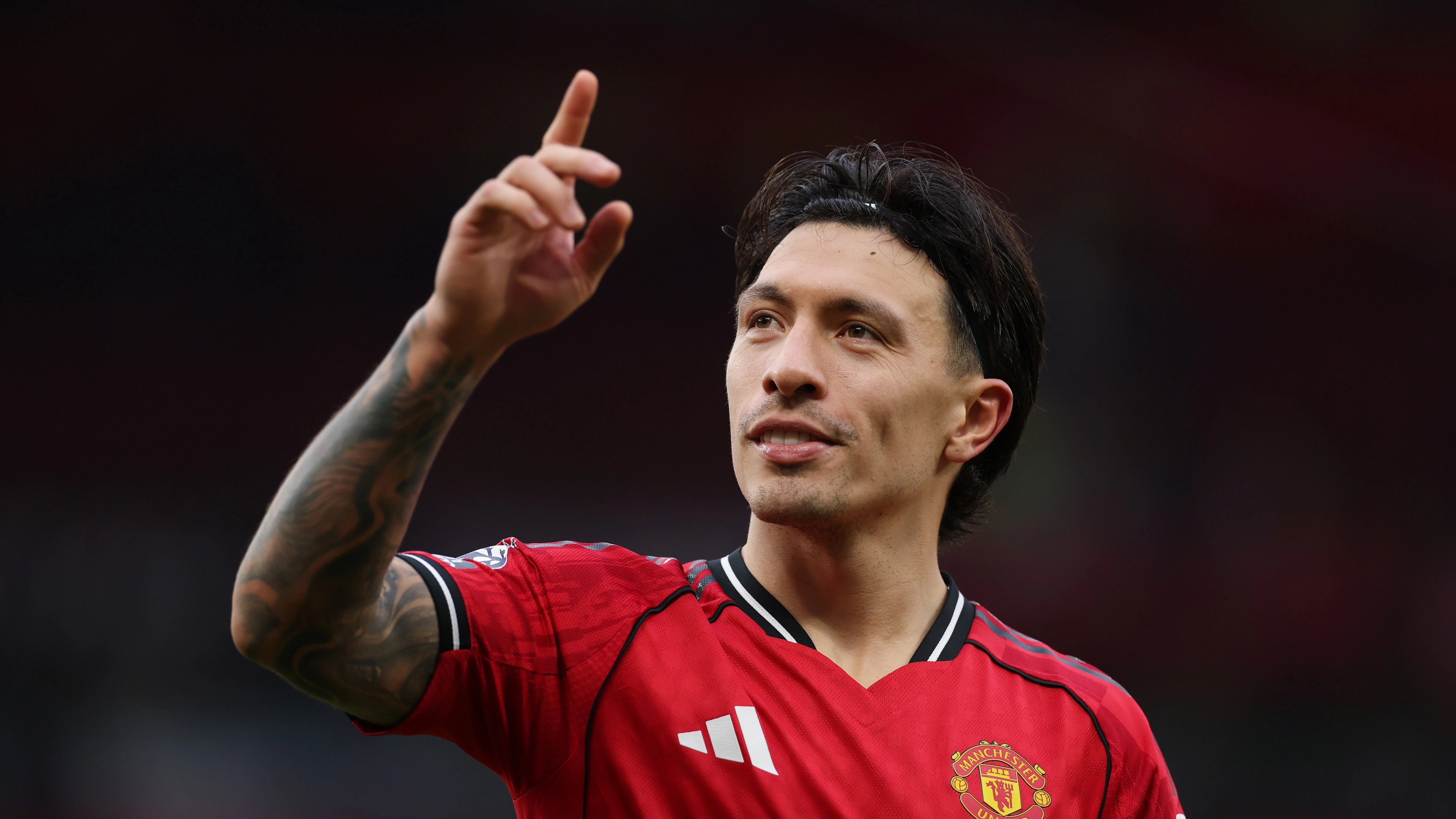 Rio Ferdinand Reveals Chat With Lisandro Martinez After Paul Scholes Clash