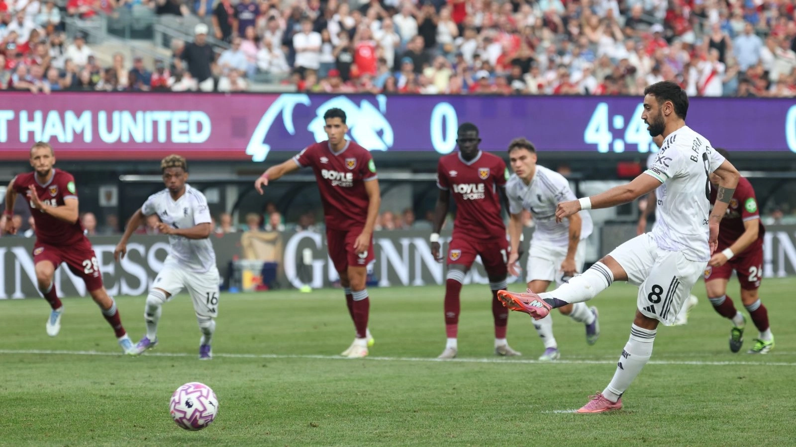 Man Utd targeting shock West Ham star if London club are relegated