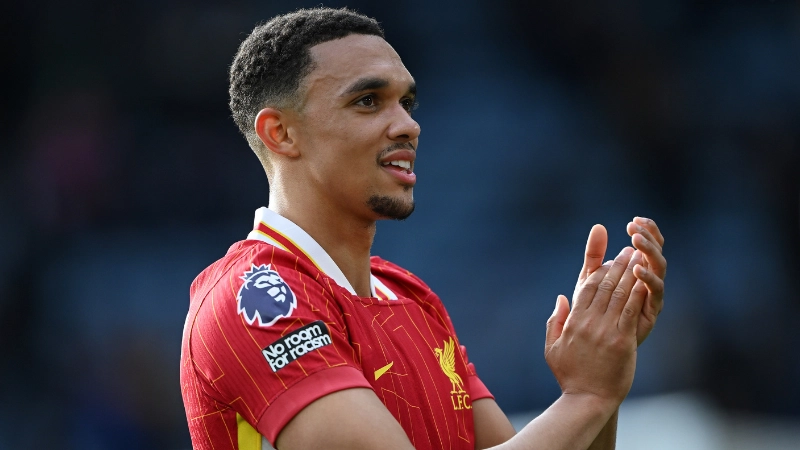 Trent Alexander-Arnold tipped to make shock Liverpool U-turn after surprise 'twist' in Real Madrid saga