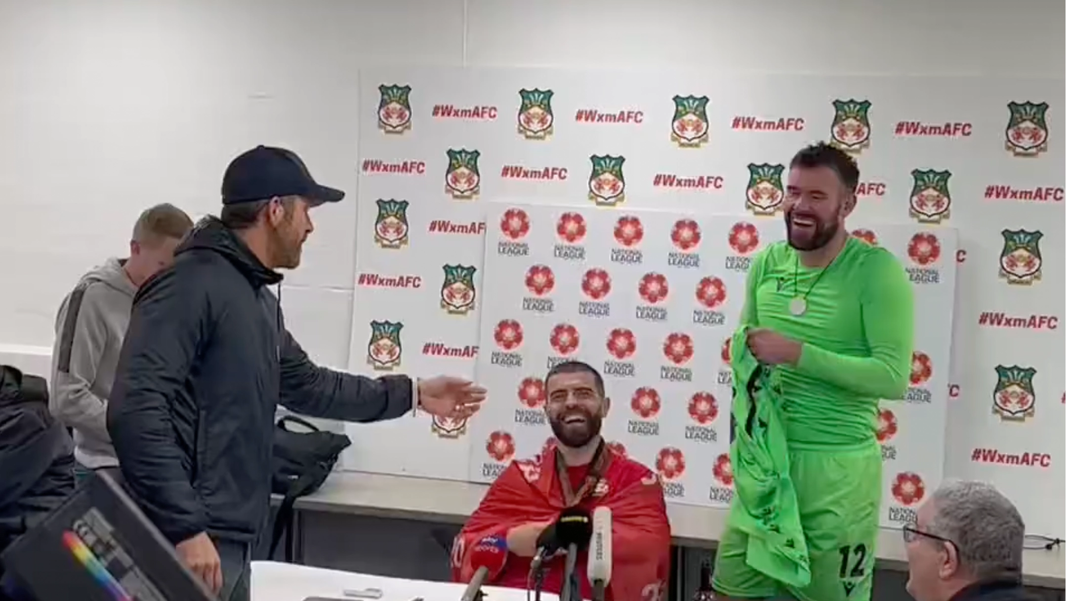Ryan Reynolds interrupts Ben Foster's press conference and leaves everyone in stitches