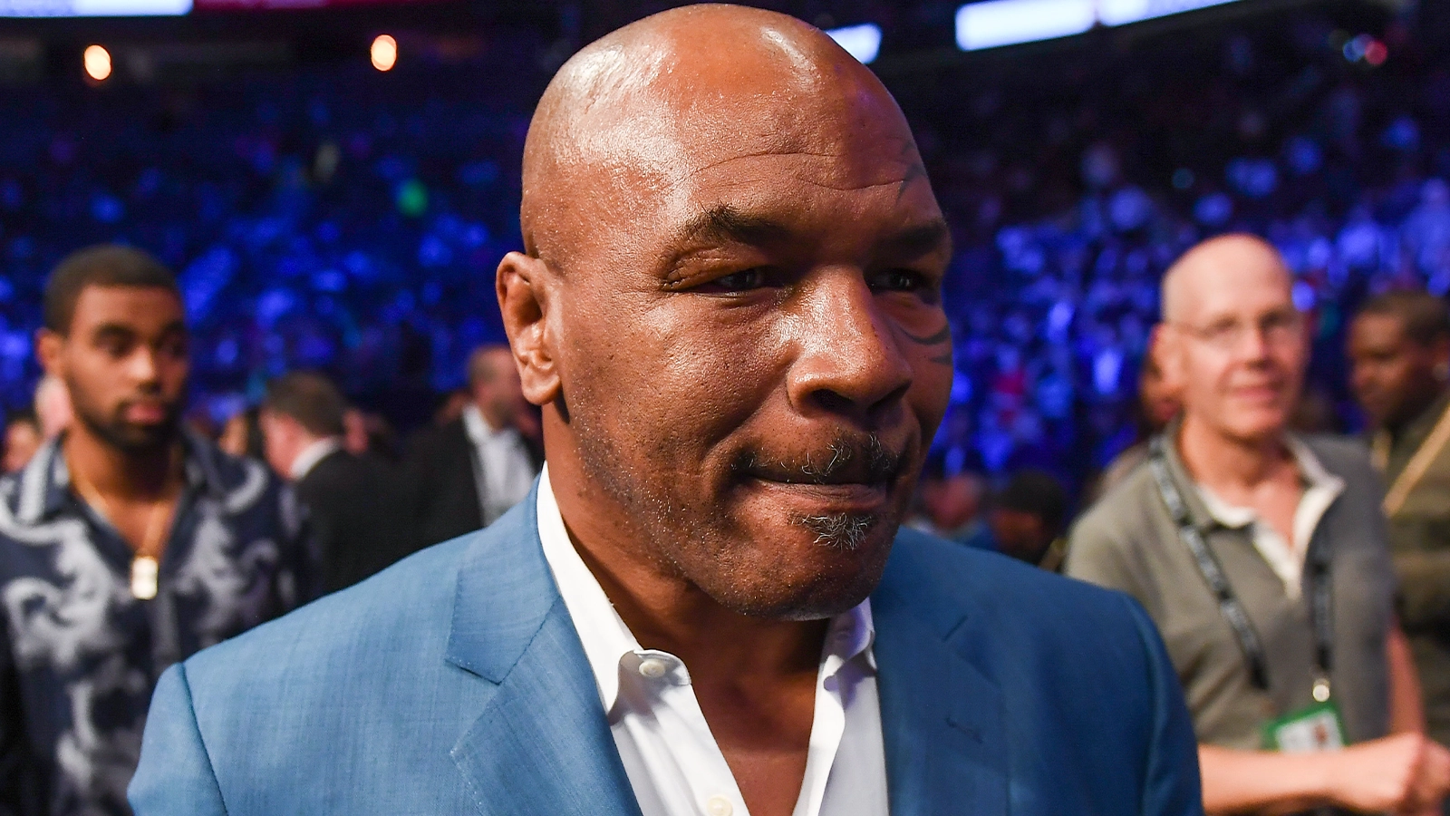 Floyd Mayweather Gave Telling Reaction After Mike Tyson Took Swing at Him