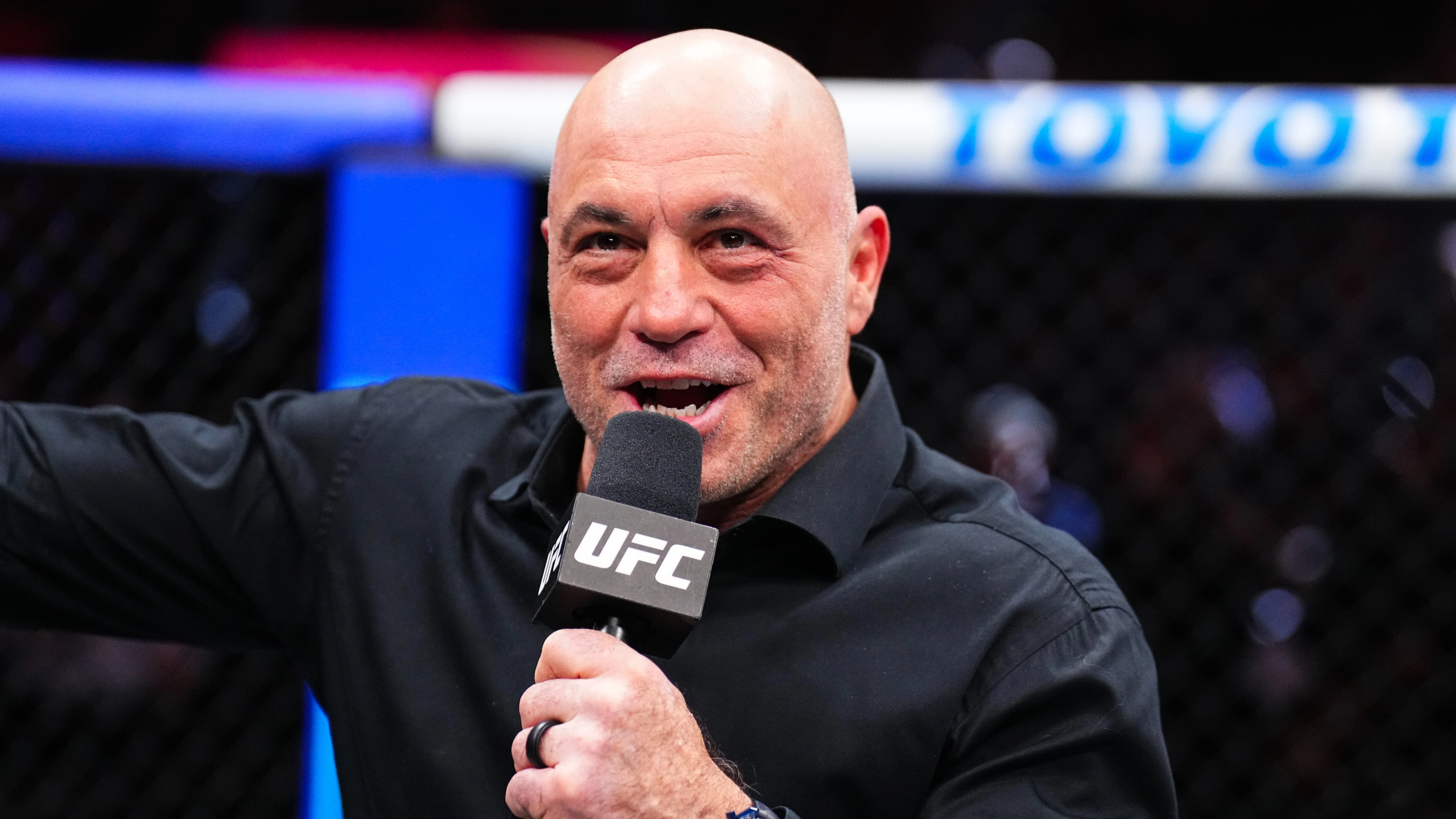 Ufc 324card Joe Rogan Left Stunned as Major On-Air Error Made to Kick Off UFC 324 ...