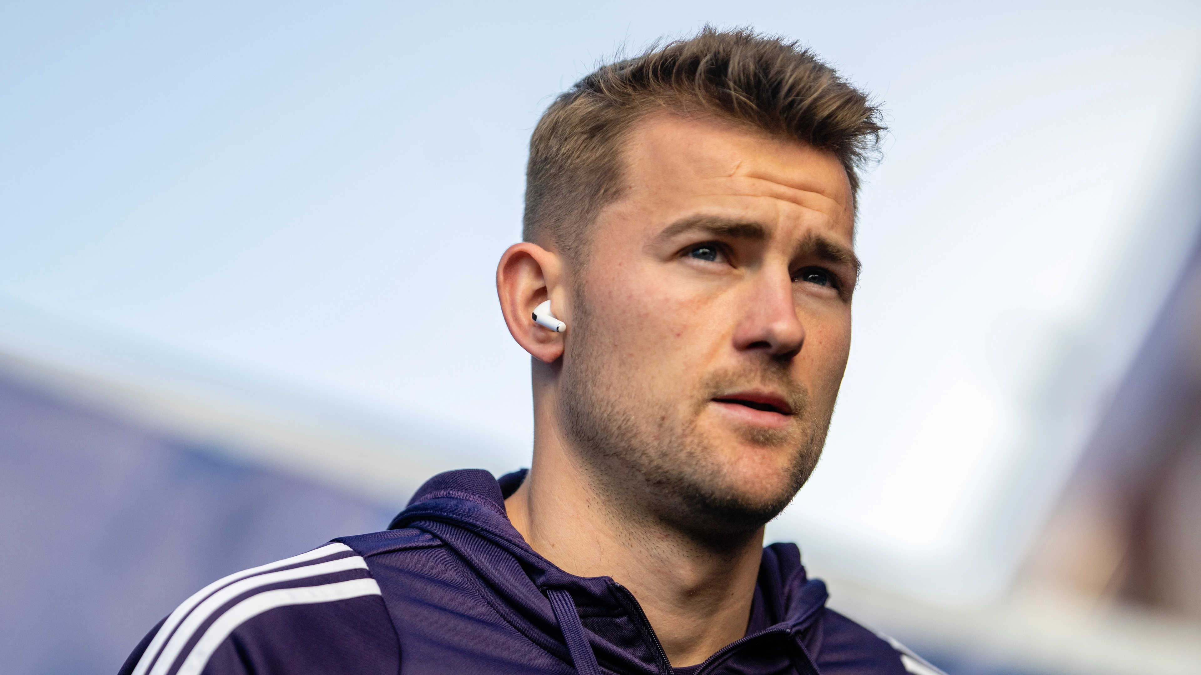 Man Utd finally address Matthijs de Ligt situation in official statement after months of rumours