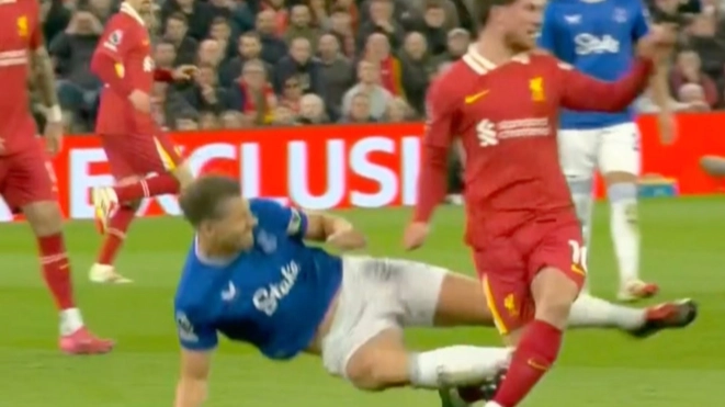 James Tarkowski equals Premier League record with controversial Alexis Mac Allister tackle during Merseyside derby