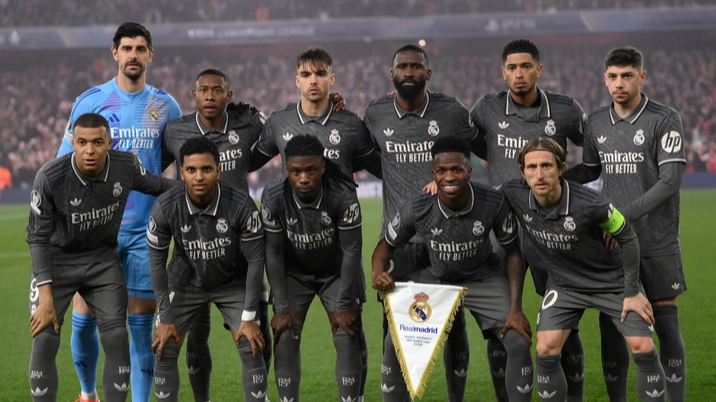 Real Madrid fans in total disbelief at player's 'appalling' performance vs Arsenal and demand his 'wages are deducted' ASAP