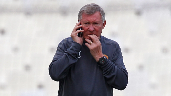 Sir Alex Ferguson phoned England star to convince him to join Man Utd but was brutally rejected by player