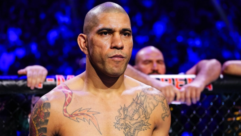 Alex Pereira addresses Dana White and fans as he clears up 'social media post' threatening to quit the UFC