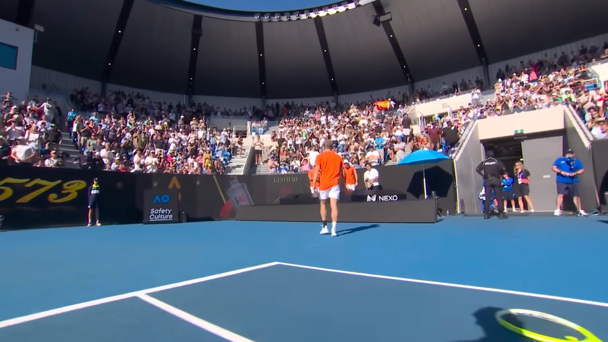 Australian Open Umpire Forced to Intervene as Player Angrily Confronts Spectator