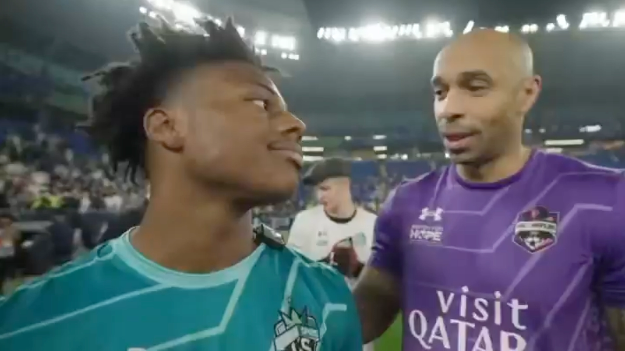Fans left in stitches after seeing what Speed did in front of Thierry Henry during charity football match