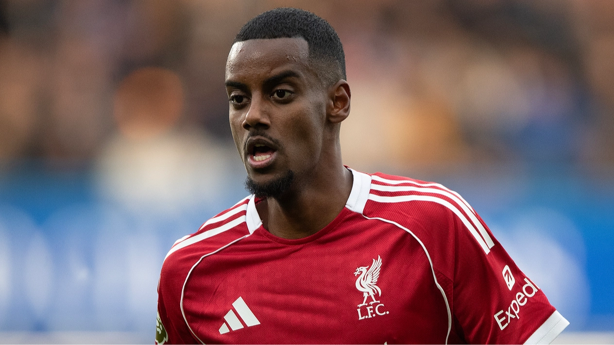 Liverpool’s New Substitution Tool Delivers Brutal Alexander Isak Verdict