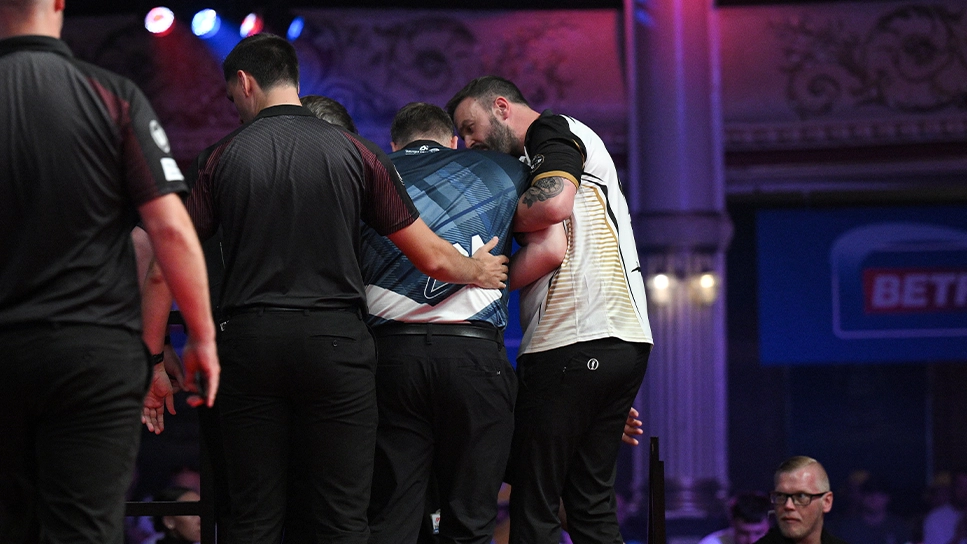 Cameron Menzies breaks silence after medical emergency forces World Matchplay withdrawal