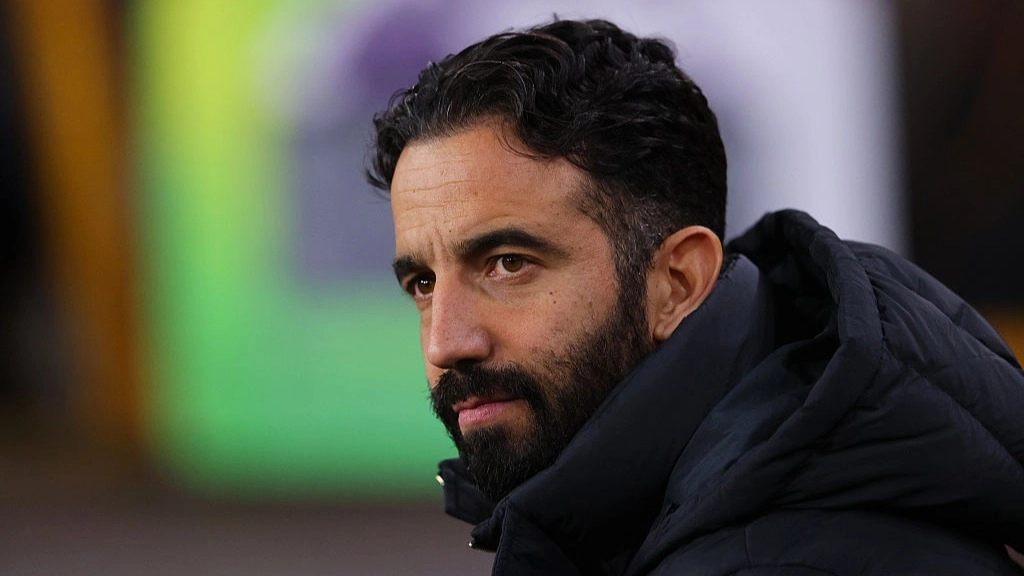 Man Utd Told They've Got 'Worrying' Player as Perfect Replacement Identified