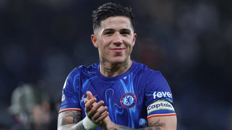 Chelsea fans in disbelief after seeing what supporter did when Enzo Fernandez gave him his match shorts