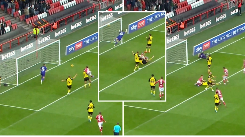 Watford goalkeeper's attempt to save header against Bristol City goes viral, he glitched out