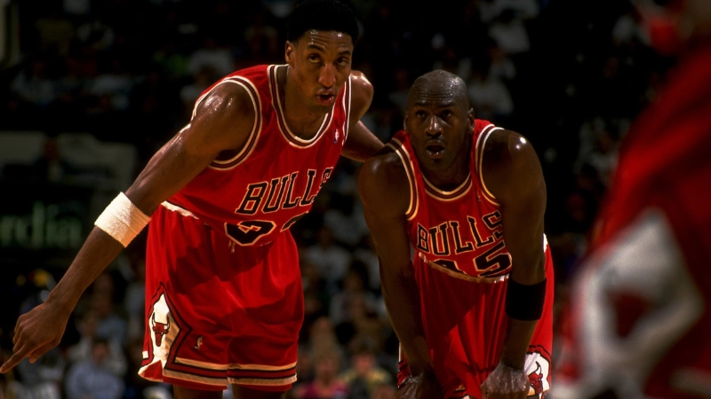Michael Jordan gave fascinating response when asked if Scottie Pippen would beat him in a 1v1 match