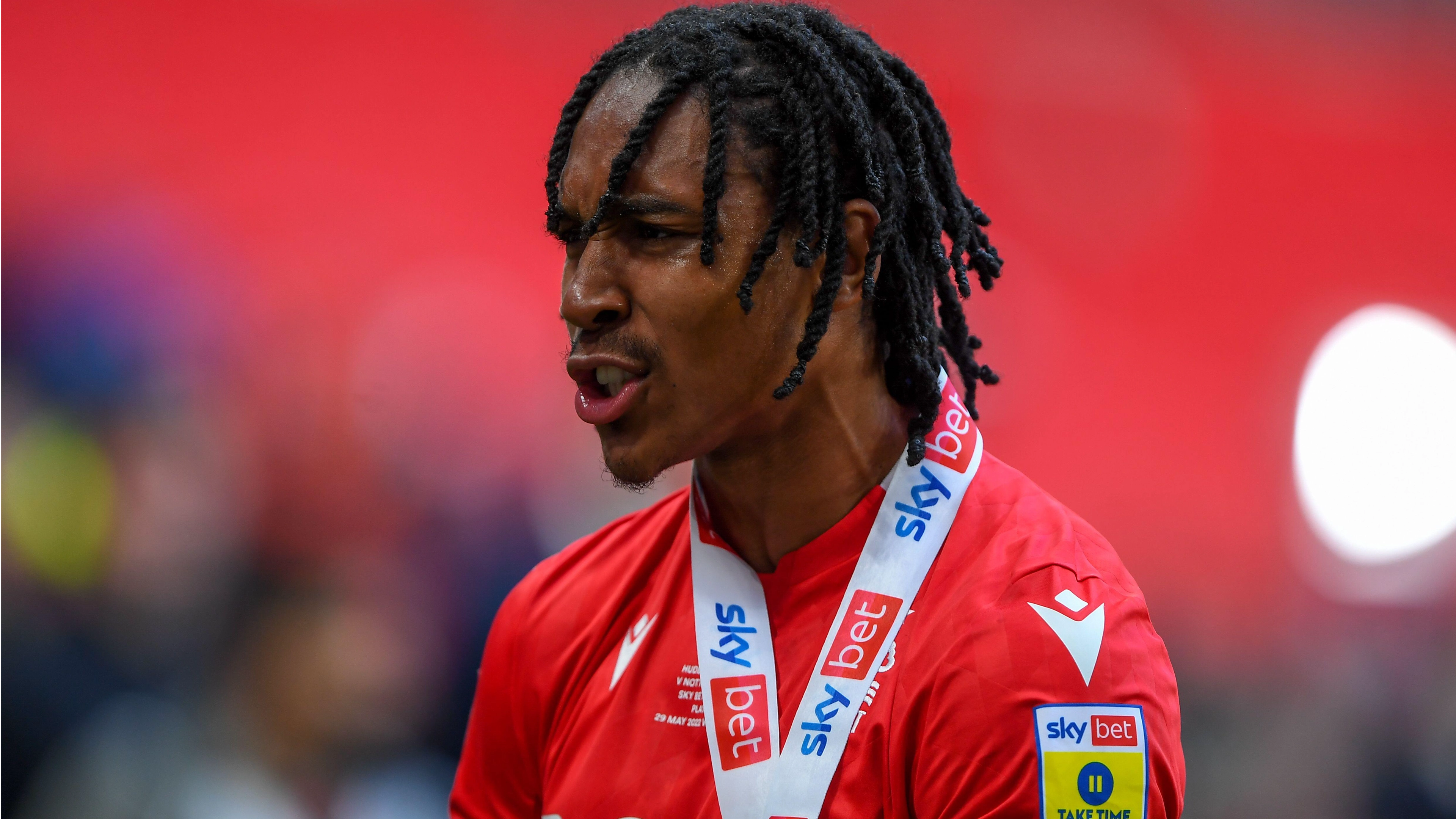 Spurs Targeting Young English Right-Back To Bulk Up Defence