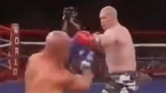 US Marine fought Finnish soldier in boxing match and one man completely dominated the other