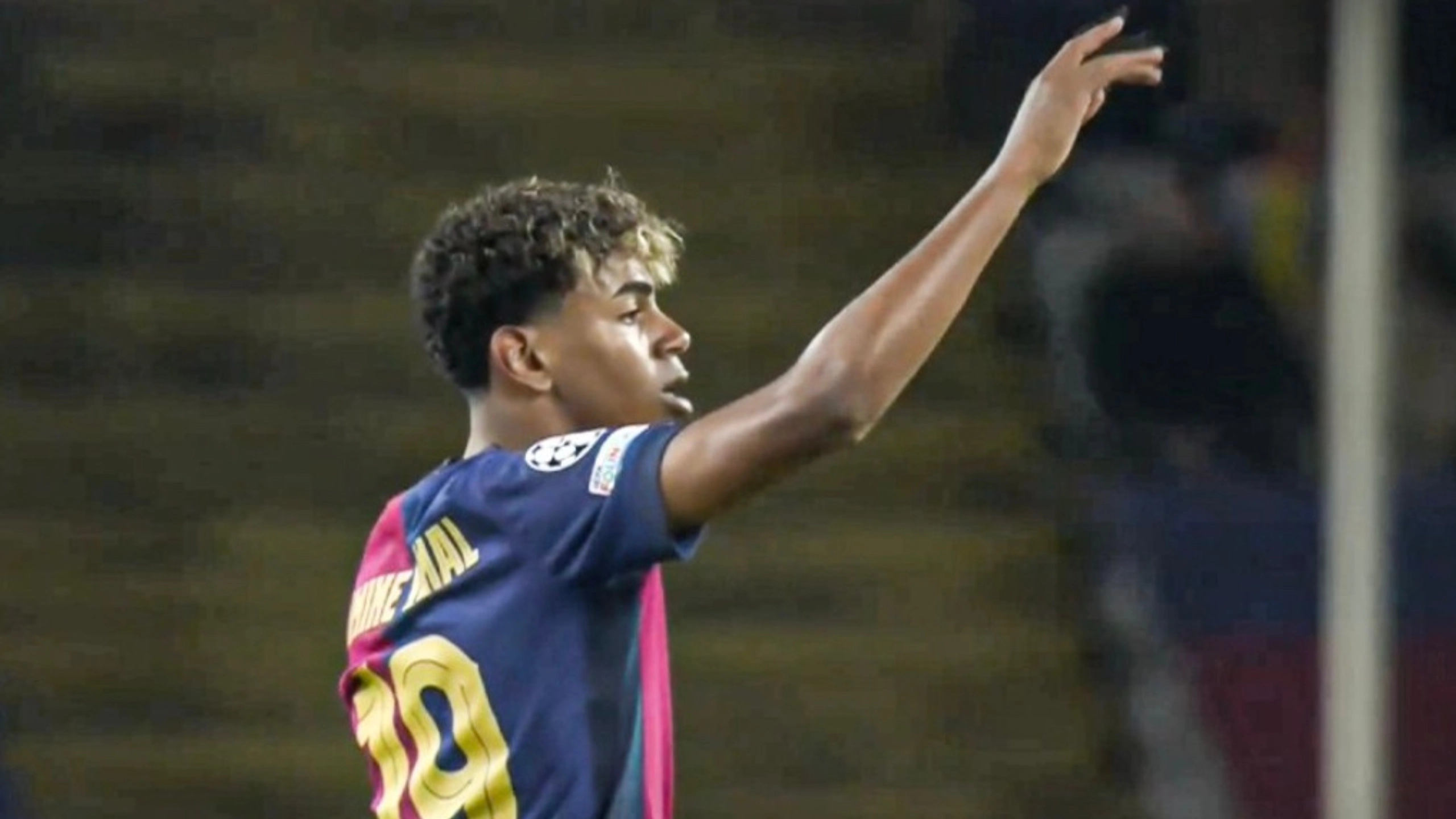 Lamine Yamal asked to be subbed off so struggling Barcelona teammate could get some minutes