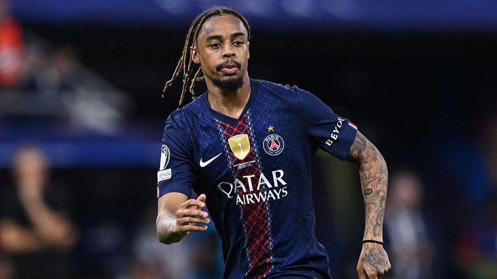 Liverpool decide 'dream' winger to play alongside Bradley Barcola in double transfer