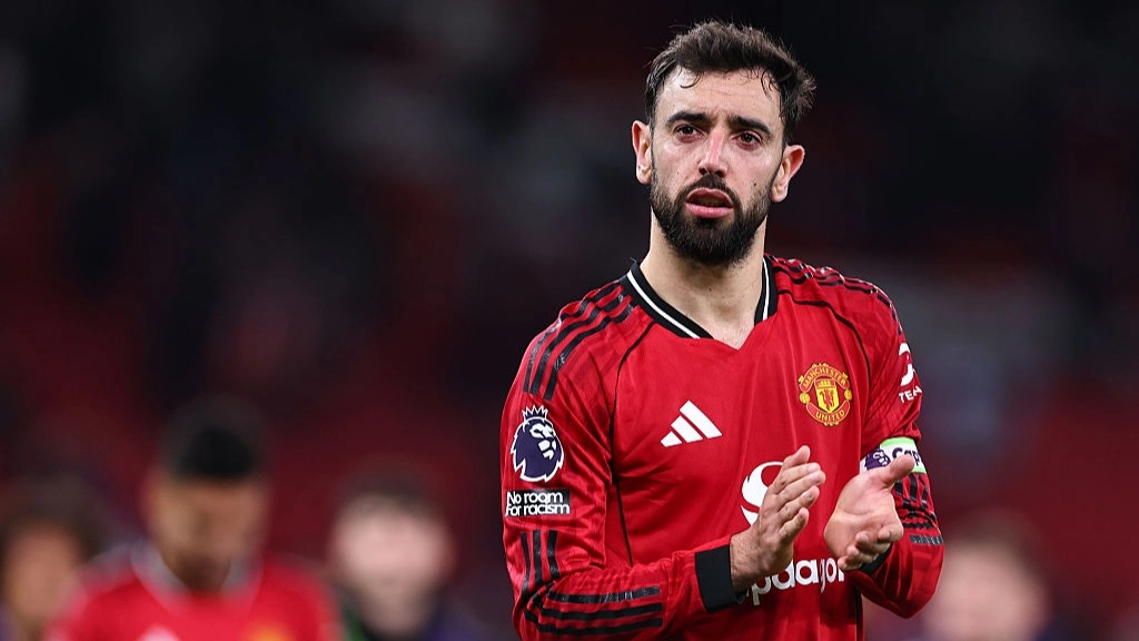 Bruno Fernandes Ignored by Man Utd Teammate Before Bournemouth Goal