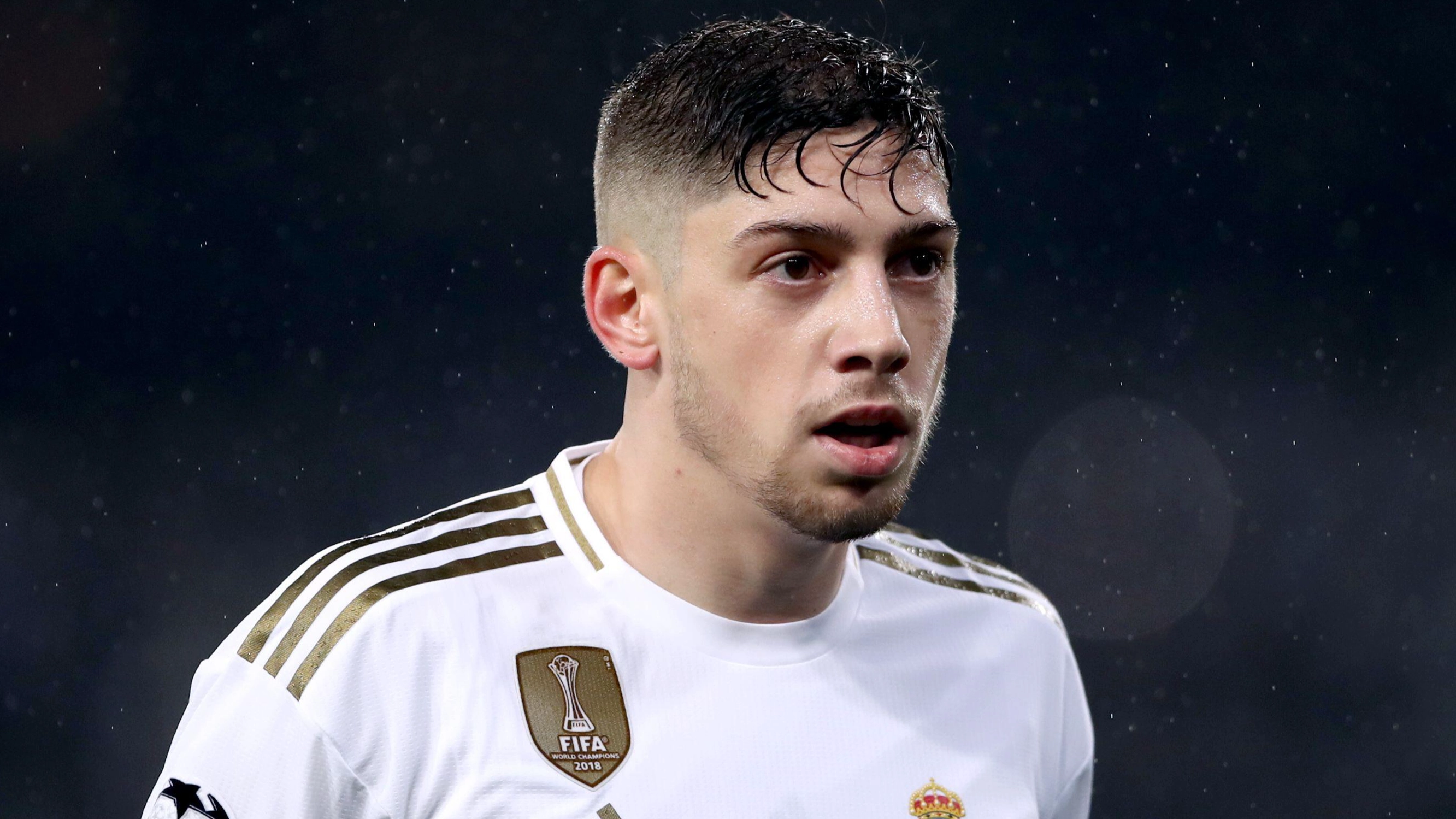 Liverpool 'Waiting' To Sign Brilliant Midfielder - Klopp Is Obsessed